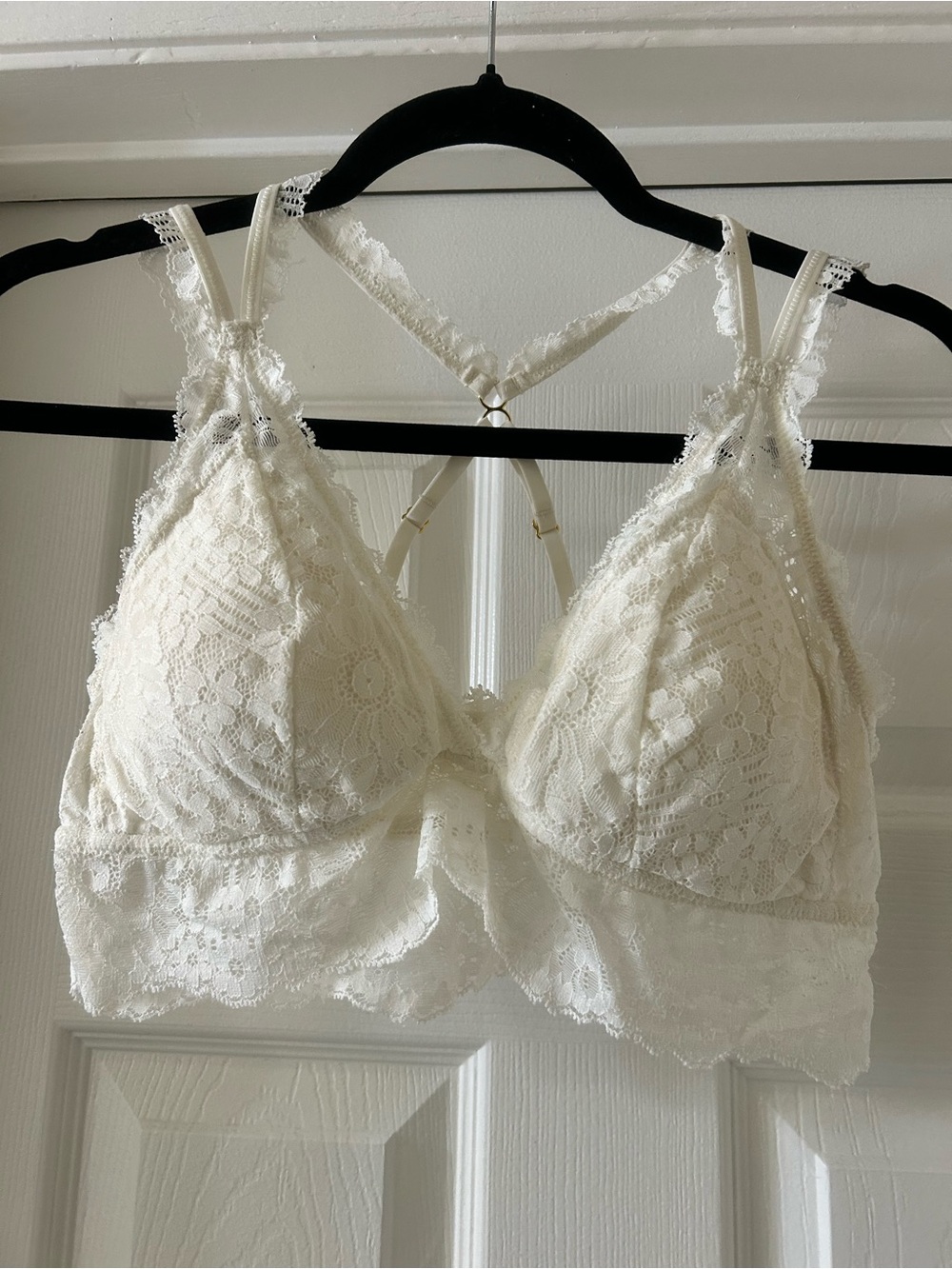 aerie Cream Lace Bralette with Scalloped Hem